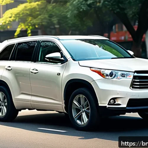 Home 17 토요타 하이랜더 하이브리드와 닛산 패스파인더 비교 - A sleek and modern Toyota Highlander Hybrid parked on a city street during daytime, showcasing its e...